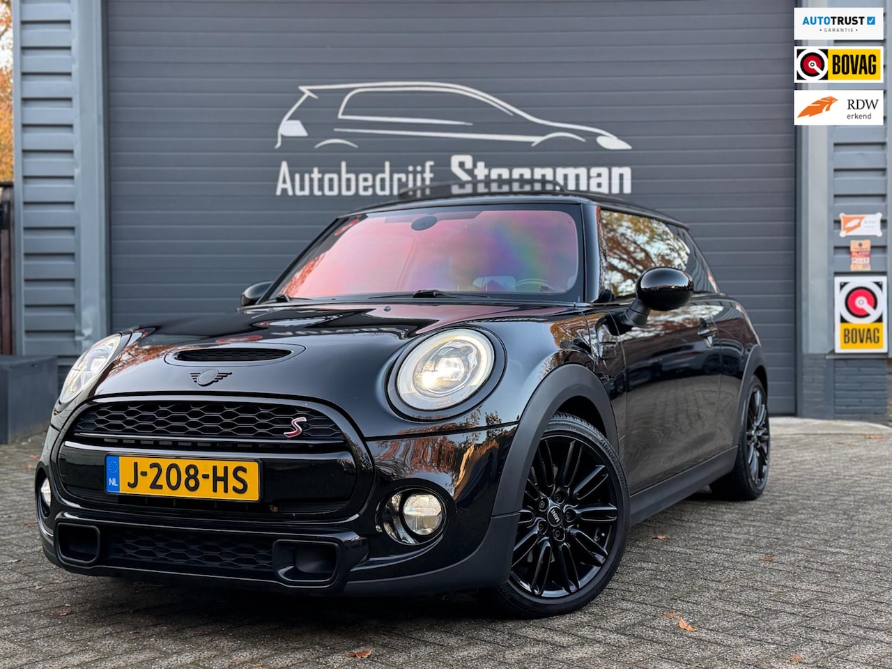 MINI Cooper S - Mini 2.0 John Cooper Works | JCW | Pano | HUD - AutoWereld.nl