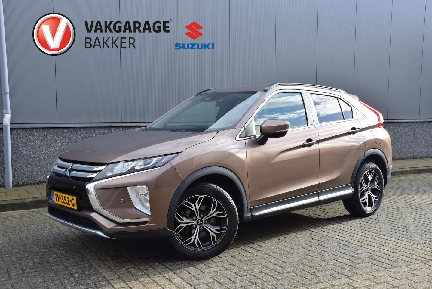Mitsubishi Eclipse Cross - 1.5 DI-T Intense | Automaat | 1e eigenaar | Volledig onderhouden | - AutoWereld.nl