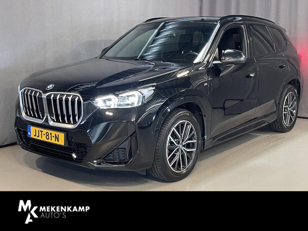 BMW X1 - xDrive 25e M-Sport Shadow Line 18''/Sportstoelen/Keyless/Stoelverwarming/Camera/Elektrisch - AutoWereld.nl