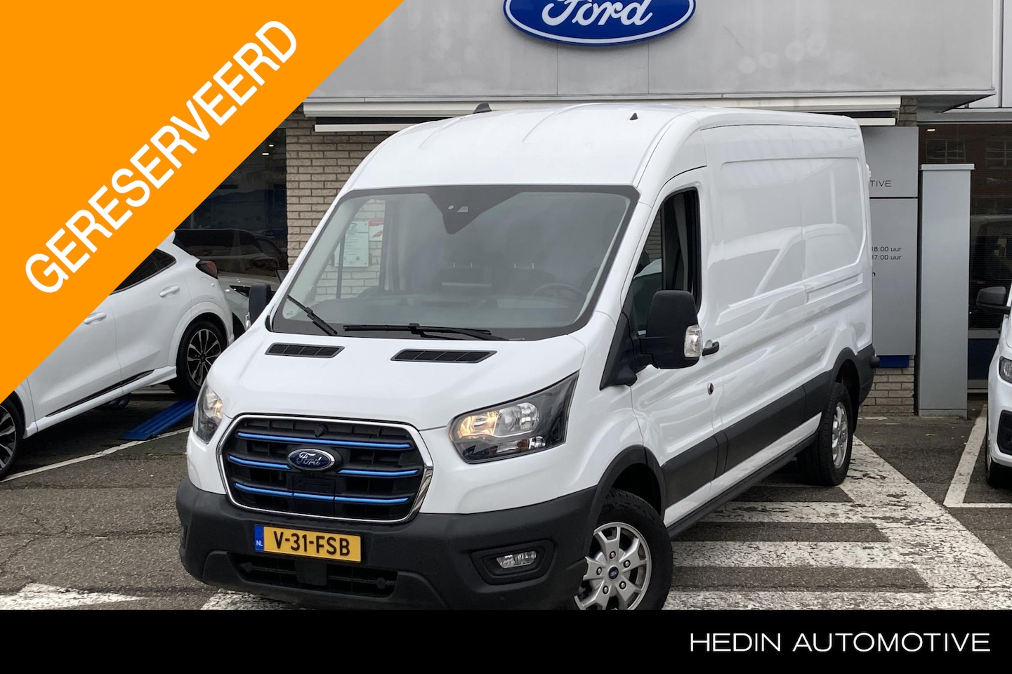 Ford E-Transit - 350 L3H2 Trend 68 kWh - AutoWereld.nl