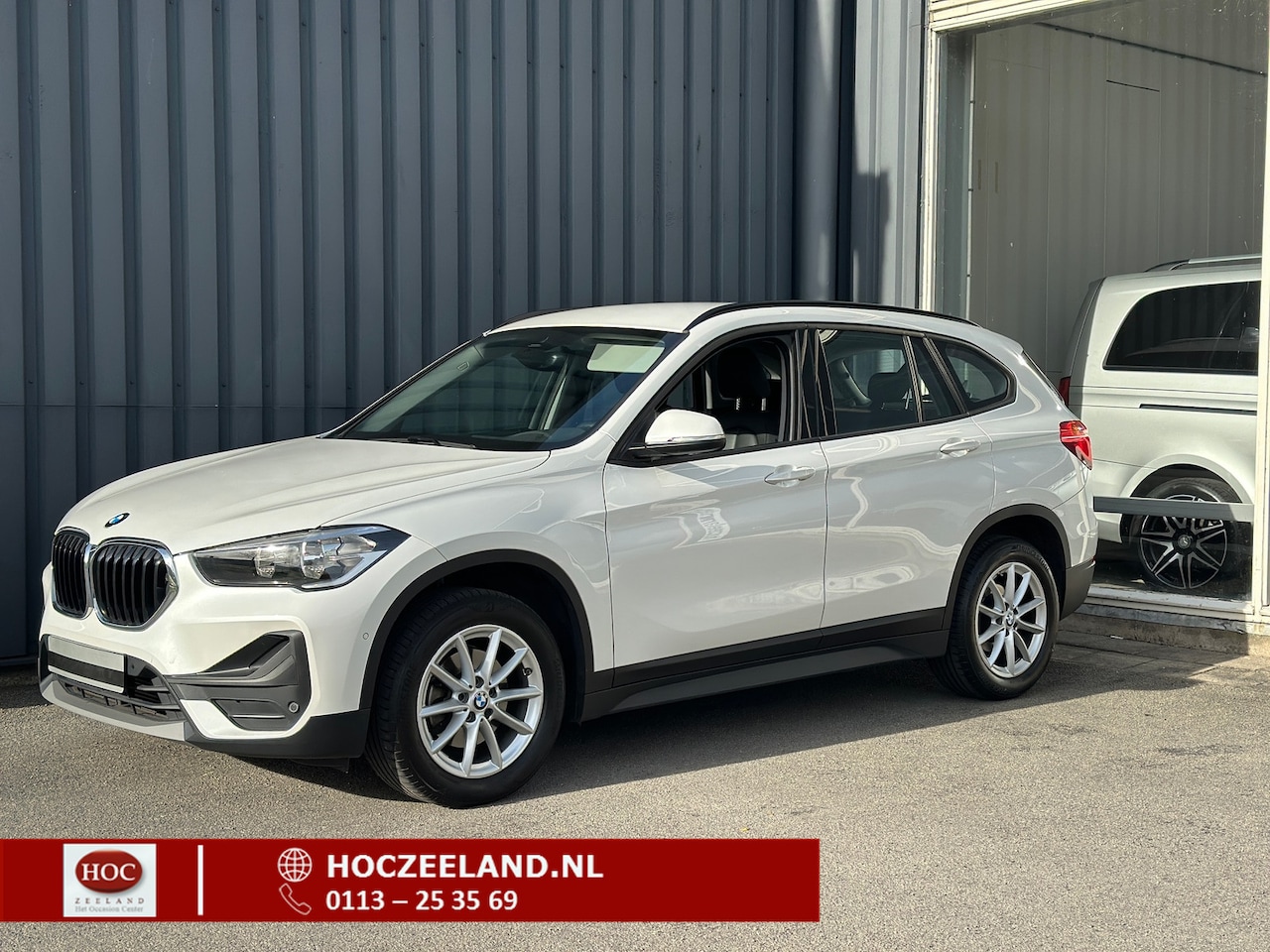 BMW X1 - s drive 18i Leder | Navi | 17" LM - AutoWereld.nl