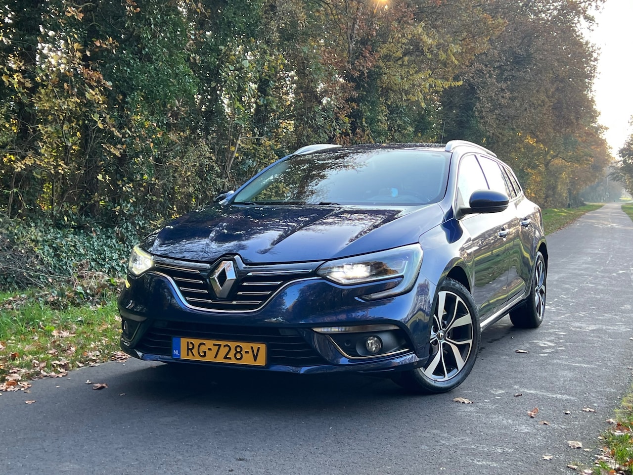 Renault Mégane Estate - 1.6 TCe GT-Line | Automaat + Massage stoelen Nu € 14.950,-!!! - AutoWereld.nl
