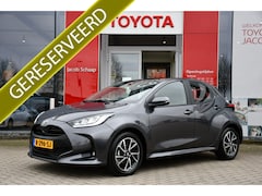 Toyota Yaris - 1.5 VVT-i Dynamic 126pk | 6-bak | Keyless | Navigatie | Airco | Unieke kilometerstand |
