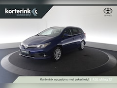 Toyota Auris - 1.8 Hybrid Trend | Pano