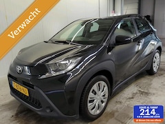 Toyota Aygo X - 1.0 VVT-i MT Play