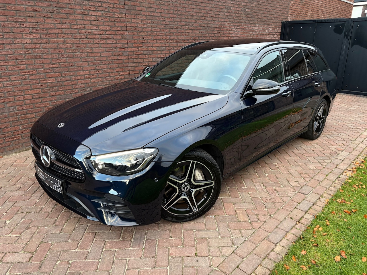 Mercedes-Benz E-klasse Estate - 300 e AMG Night Edition Panoramadak Trekhaak - AutoWereld.nl