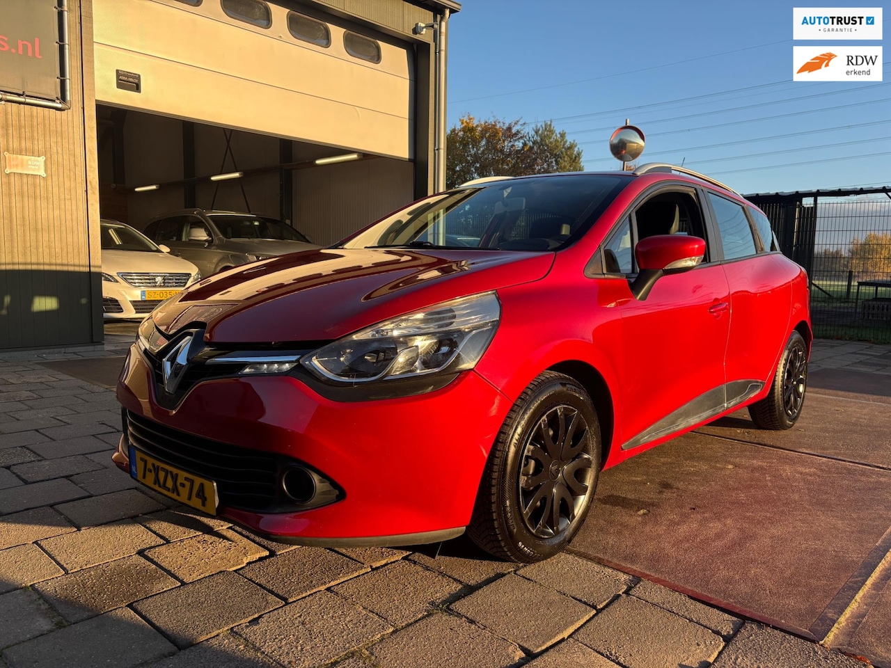 Renault Clio - 0.9 TCe Dynamique Airco Navi Cruise - AutoWereld.nl