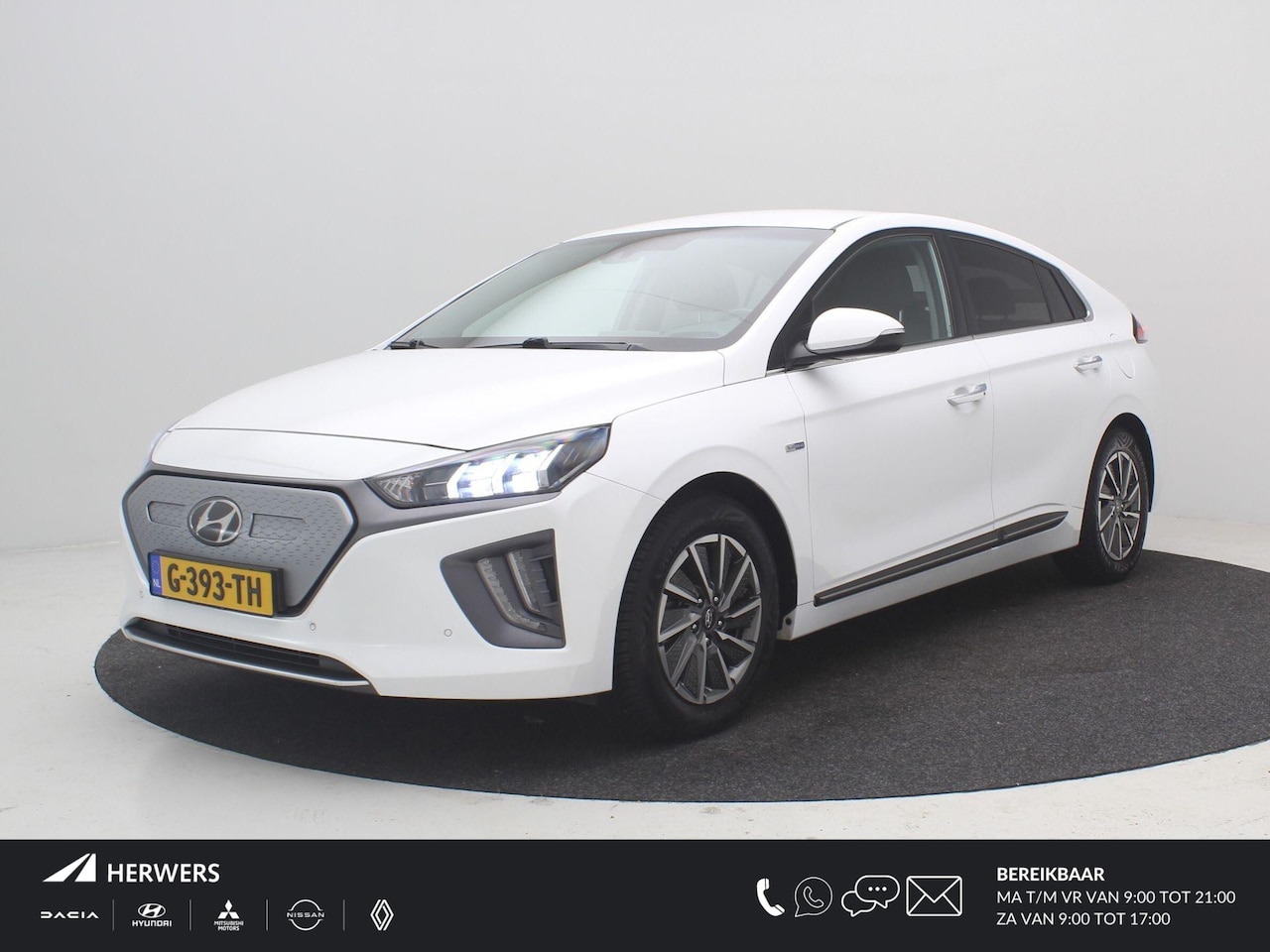 Hyundai IONIQ - Premium EV 38 kWh / SoH 100% / NL Auto / 1ste Eigenaar / Dealer onderhouden / Lederen bekl - AutoWereld.nl