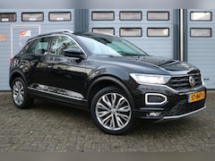Volkswagen T-Roc - 1.5 TSI Sport Xenon Keyless Virtual cockpit Camera Navi T-haak Bj:2018