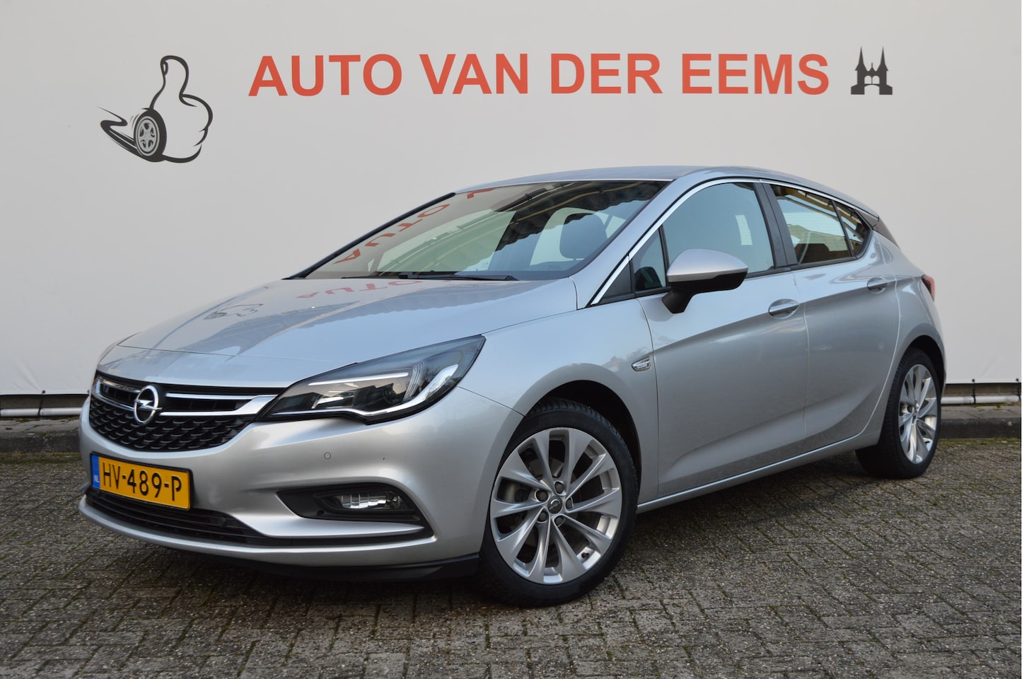 Opel Astra - 105PK Edition Nap / Sportstoelen / Clima / 17" - AutoWereld.nl