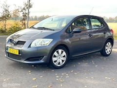 Toyota Auris - 1.4-16V NAP