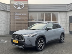 Toyota Corolla Cross - Hybrid 140 Style STOEL/STUURVERW NAVI BLIND-SPOT KEYLESS APPLE/ANDROID LM-VELGEN EL-KLEP
