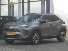 Toyota Yaris Cross - 1.5 Hybrid 130 Launch Edition NL AUTO TREK HAAK ALL-SEASONBANDEN JBL