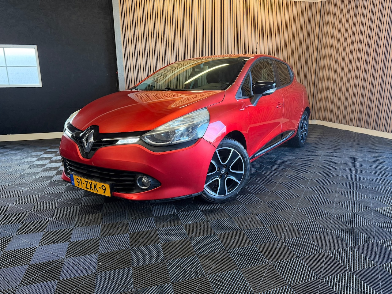 Renault Clio - 1.5 dCi ECO Expression 2013 Cruise Airco Nap - AutoWereld.nl