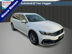 Volkswagen Passat Variant - 1.4 TSI PHEV GTE Business virtual cockpit, head up, pano, trekhaak