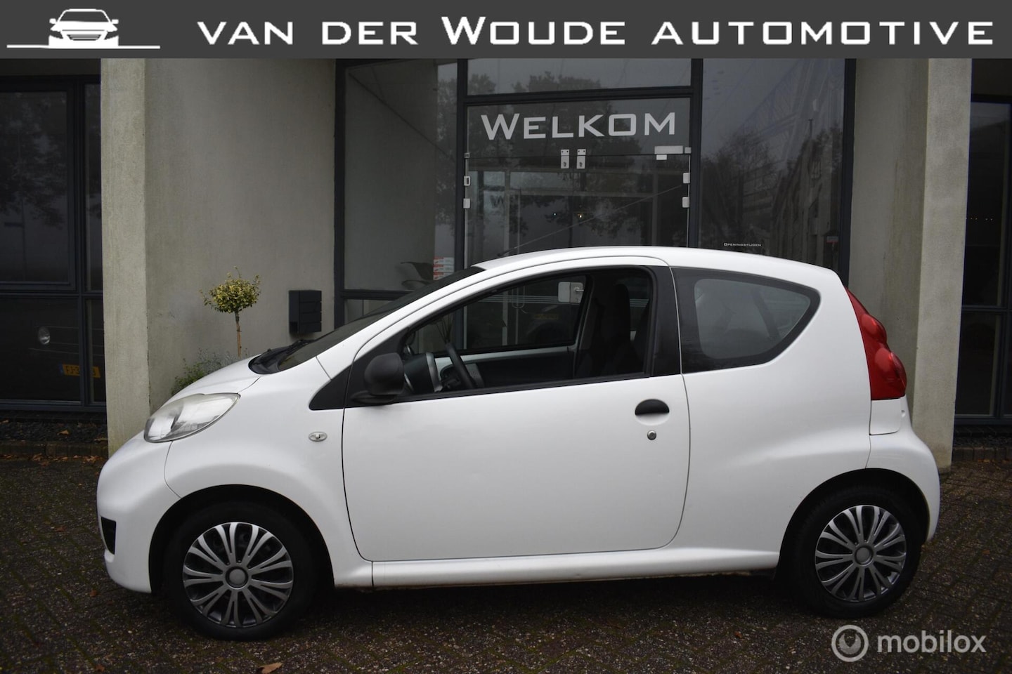 Peugeot 107 - 1.0-12V XS 2012 3DRS,|Airco - AutoWereld.nl