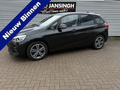 BMW 2-serie Active Tourer - 218i High Executive Edition | Stoelverwarming | PDC V+A | Navigatie | Cruise | Trekhaak |