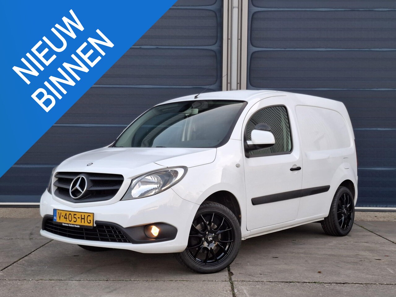 Mercedes-Benz Citan - 109 CDI BlueEFFICIENCY Business Ambition AIRCO / CRUISE CONTROLE / EURO 6 - AutoWereld.nl