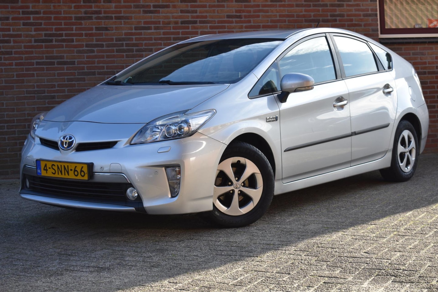 Toyota Prius - 1.8 Plug-in Dynamic Business '13 Navi Clima Cruise - AutoWereld.nl