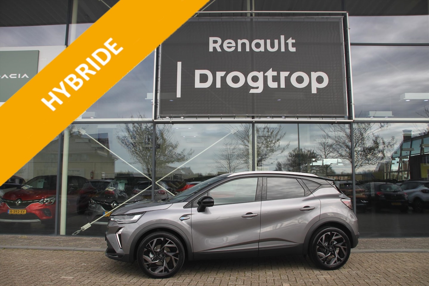 Renault Captur - 160PK-HYBRID-ESPRIT ALPINE-NAVI-360CAM-NORM €.39.525,= - AutoWereld.nl
