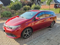 Toyota Auris Touring Sports - 1.8 Hybrid Dynamic Toyota Auris Touring Edition Sports+