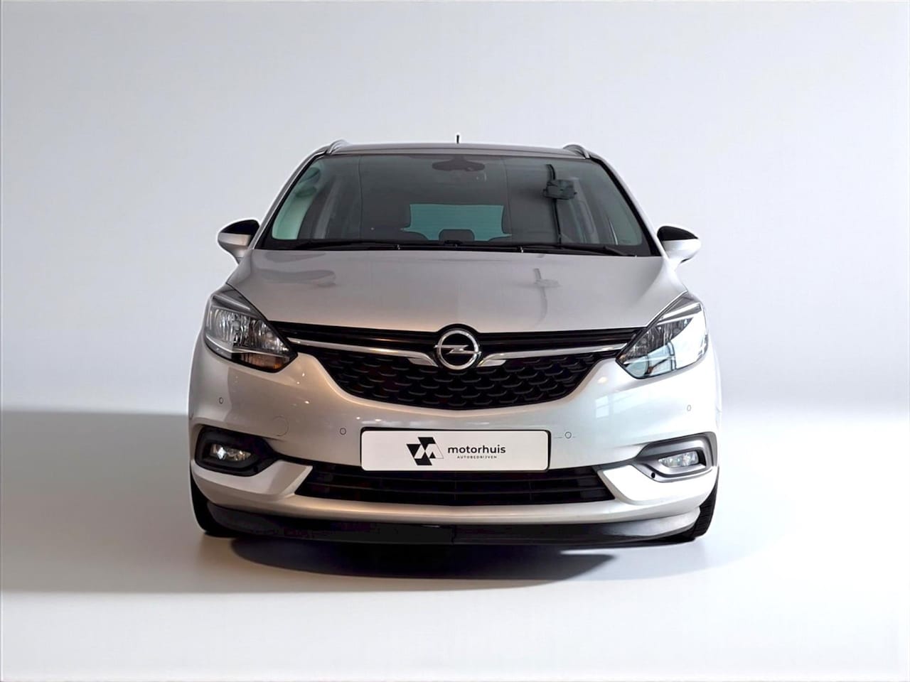 Opel Zafira Tourer - 1.6 Turbo 136pk Start/Stop Online Edition 7P CAMERA NAVI APPLE CARPLAY - AutoWereld.nl