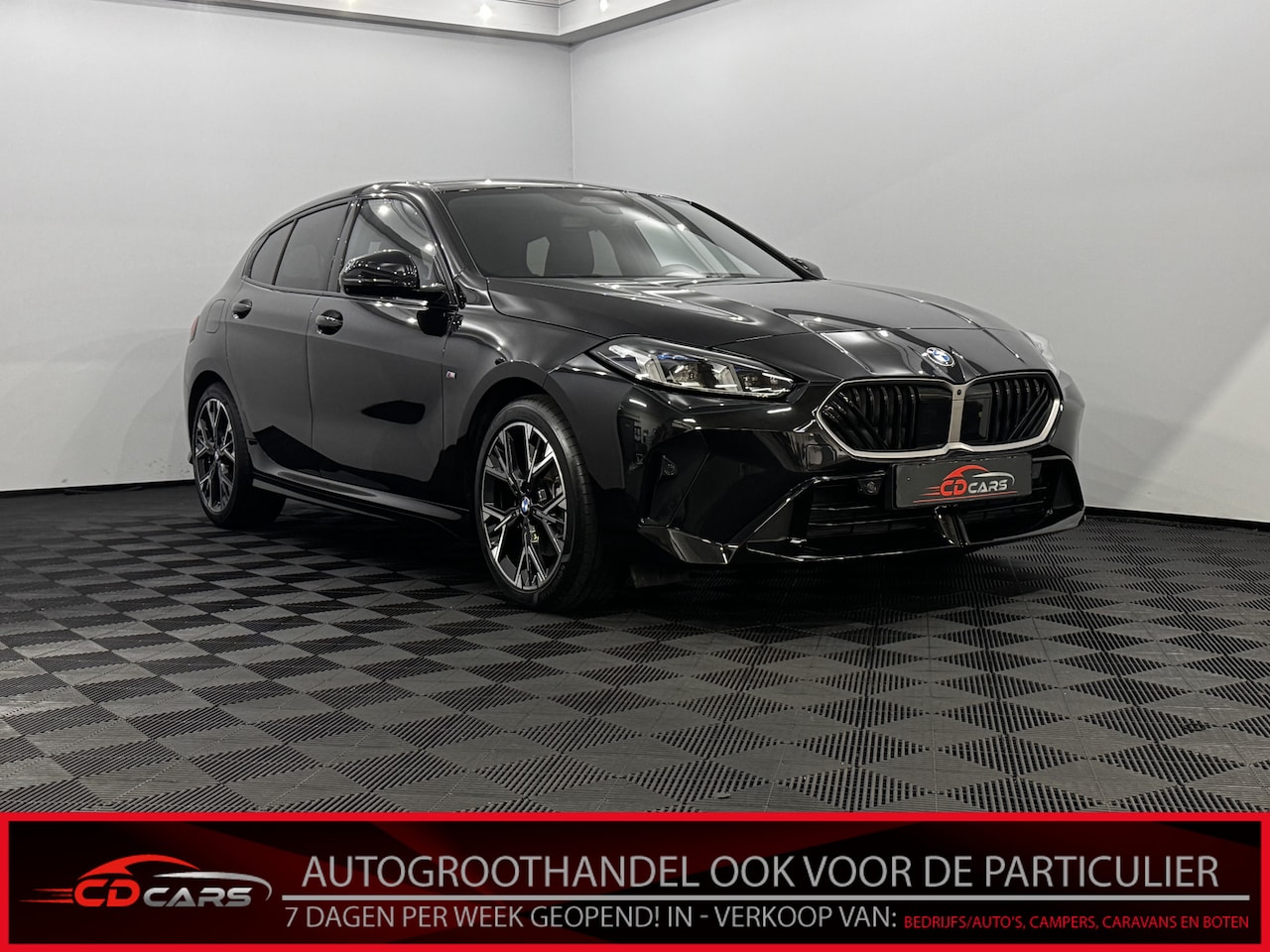 BMW 1-serie - 120 M Sport Half leder, 360 Camera, Navi, Keyless start, Head-up display, Cruise control a - AutoWereld.nl