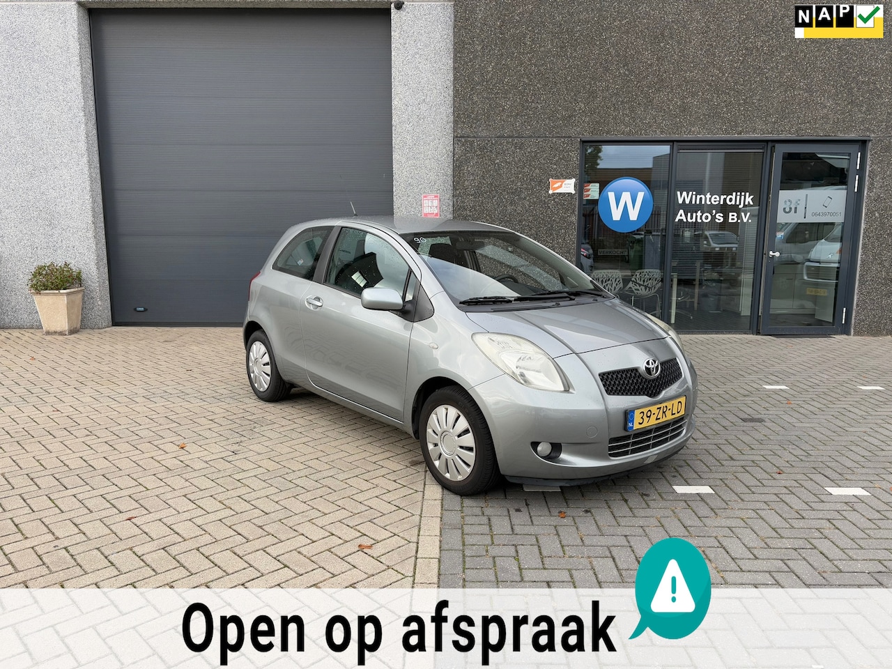 Toyota Yaris - 1.3 VVTi Sol MMT Automaat, Airco, 5Deurs, NAP - AutoWereld.nl