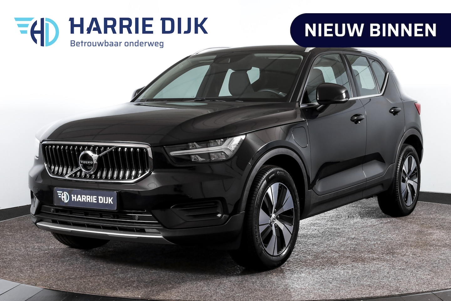 Volvo XC40 - 1.5 T4 Plug-in hybrid Inscription Expression | Elek. Trekhaak | Dig. Cockpit | Cruise | St - AutoWereld.nl