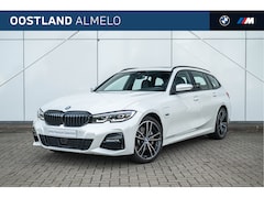 BMW 3-serie Touring - 330e High Executive M Sport Automaat / Panoramadak / LED / Sportstoelen / Stoelverwarming