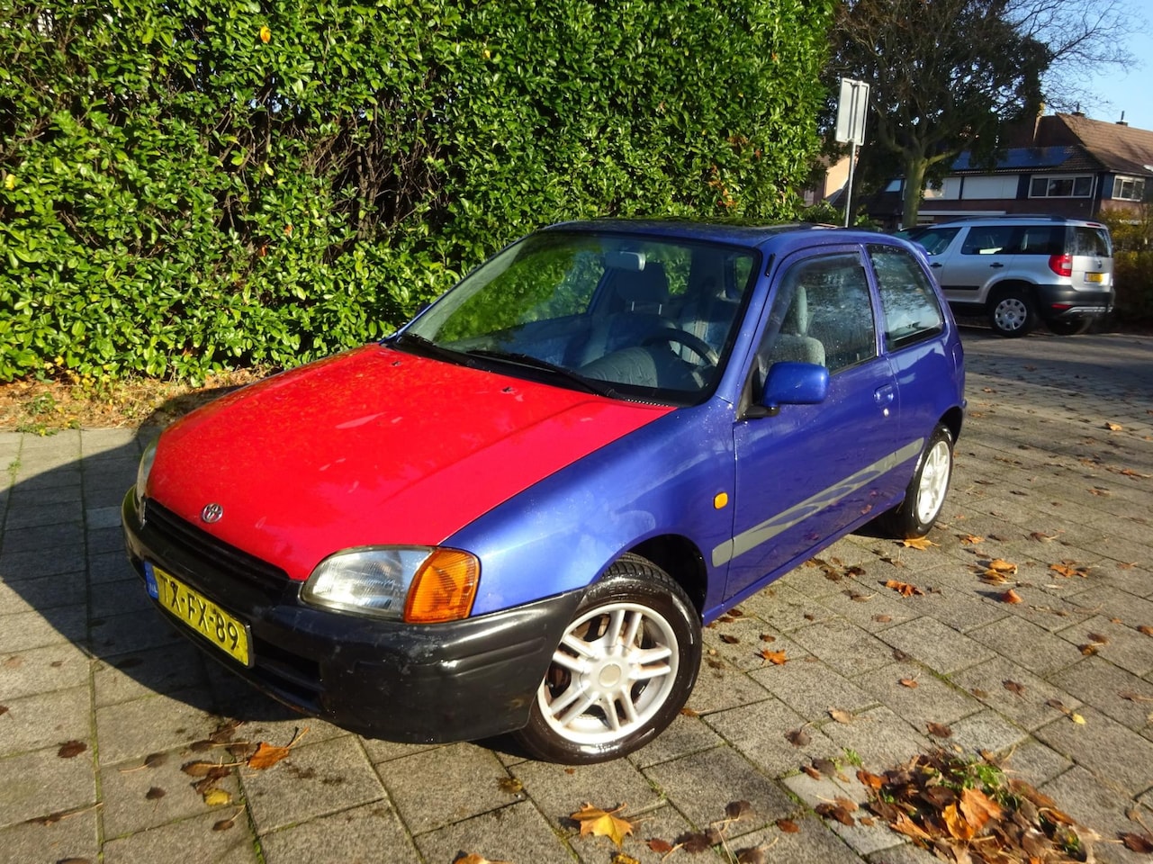 Toyota Starlet - 1.3-16V Blue MET JAAR APK - AutoWereld.nl