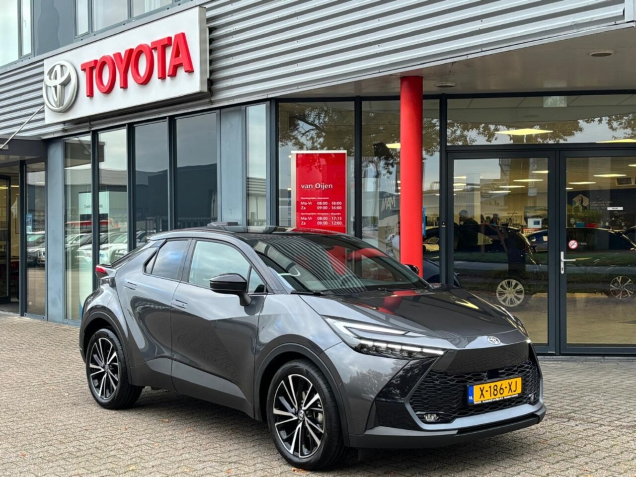 Toyota C-HR - 1.8 Hybrid Executive | 360.Camera | elek.a.klep | Keyless | Led - AutoWereld.nl
