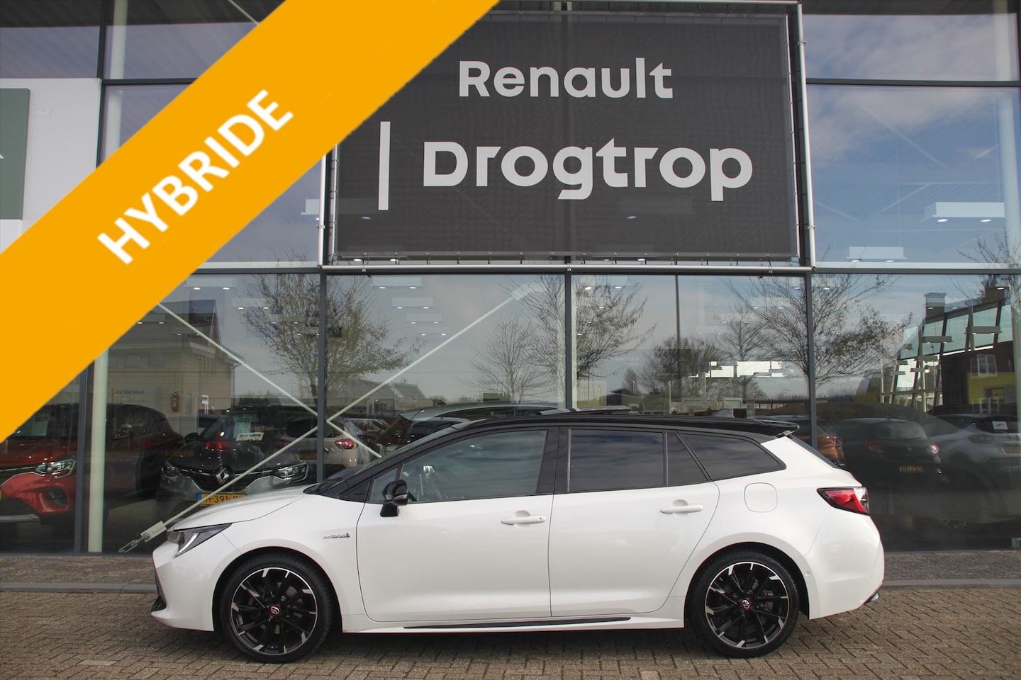 Toyota Corolla Touring Sports - 184PK-HYBRID-GR SPORTS-114DKM-FULL OPTIONS-TREKH- - AutoWereld.nl