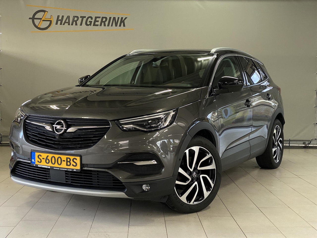 Opel Grandland X - 1.2 Turbo 130pk Ultimate Automaat * Navi/Cruise/Trekhaak / Pdc / Camera - AutoWereld.nl
