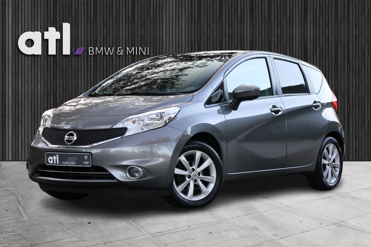 Nissan Note - 1.2 DIG-S Tekna Navigatie | Climate control | Glasdak | Keyless entry | Achteruitrijcamera - AutoWereld.nl