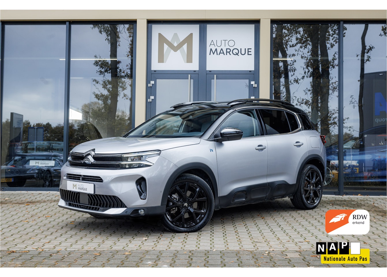 Citroën C5 Aircross - 1.6 Plug-in Hybrid 225PK | Shine |  Panoramadak | Black Pack | 19" LM Velgen | Achteruitri - AutoWereld.nl