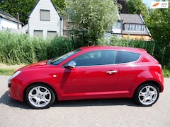 Alfa Romeo MiTo - 1.4 T 140pk Distinctive Automaat Clima Xenon 137.000km