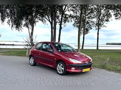 Peugeot 206 - 1.4 XS Geen APK, zo mee. Handelsprijs.