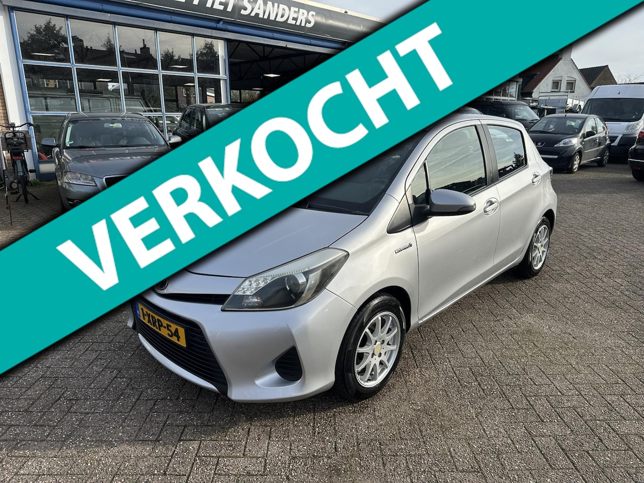 Toyota Yaris - 1.5 Full Hybrid Aspiration I Navi I Clima I Cruise I Camera I NL-Auto I - AutoWereld.nl