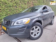Volvo XC60 - 2.0 T5 Momentum
