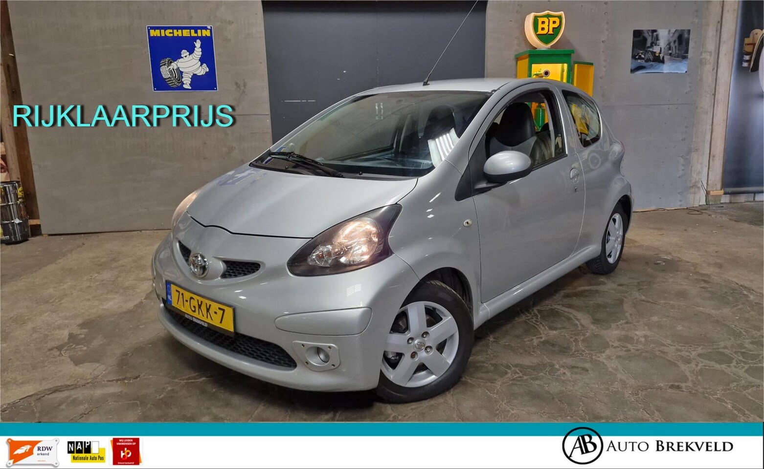 Toyota Aygo - 1.0-12V Sport 68PK | Rijklaarprijs | Airco | Leder | LMV | NAP - AutoWereld.nl