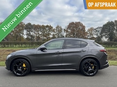 Alfa Romeo Stelvio - 2.0t Q4 Veloce 280pk, panodak, 21 inch