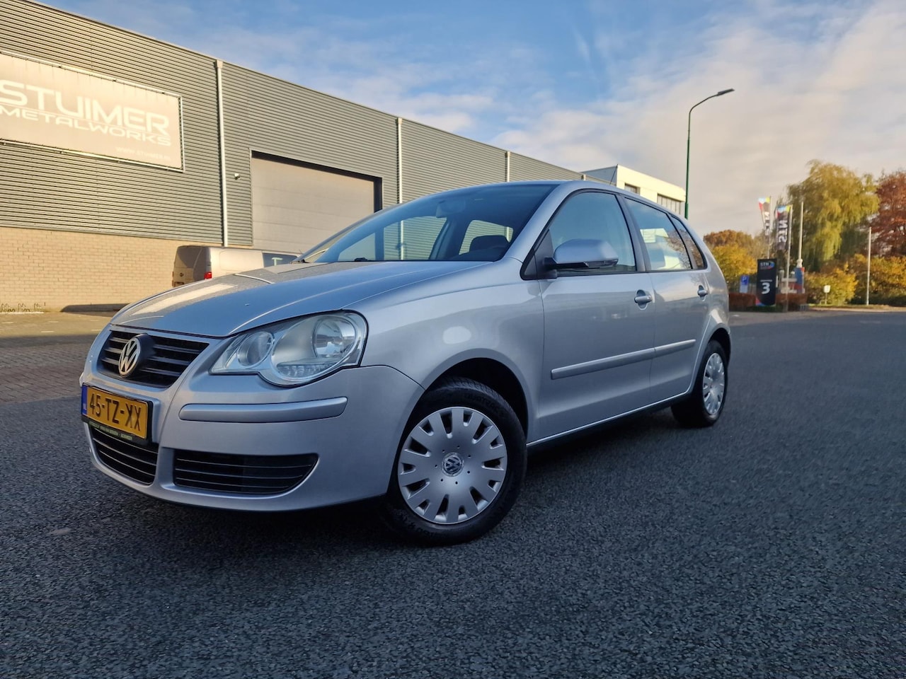 Volkswagen Polo - 1.4-16V Optive 5 DEUR AIRCO TREKHAAK 2 X SLEUTELS - AutoWereld.nl