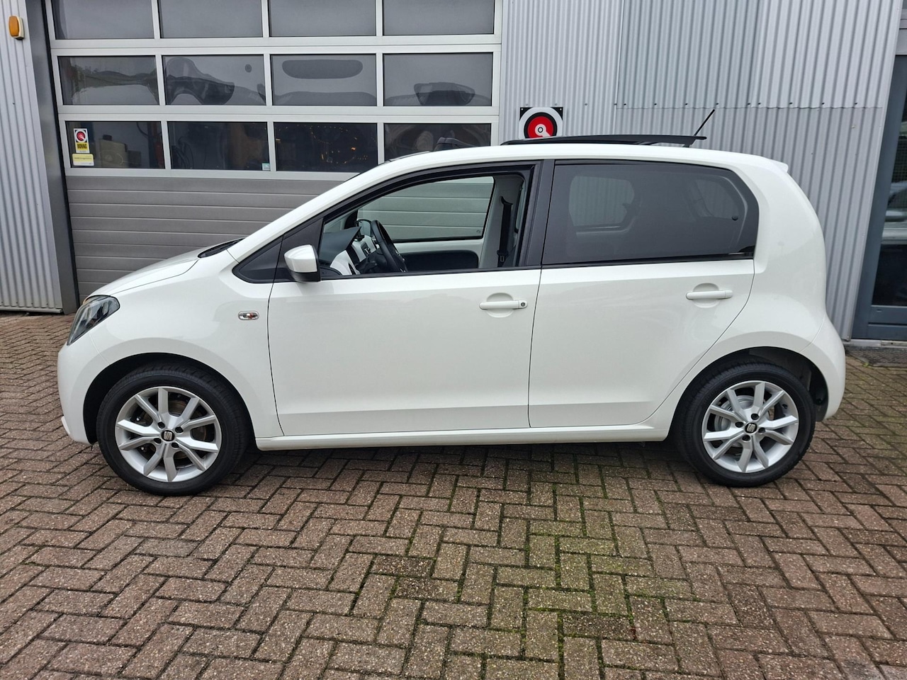 SEAT Mii - 1.0 Style 75pk Pano Stoelverw. Cruise PDC - AutoWereld.nl