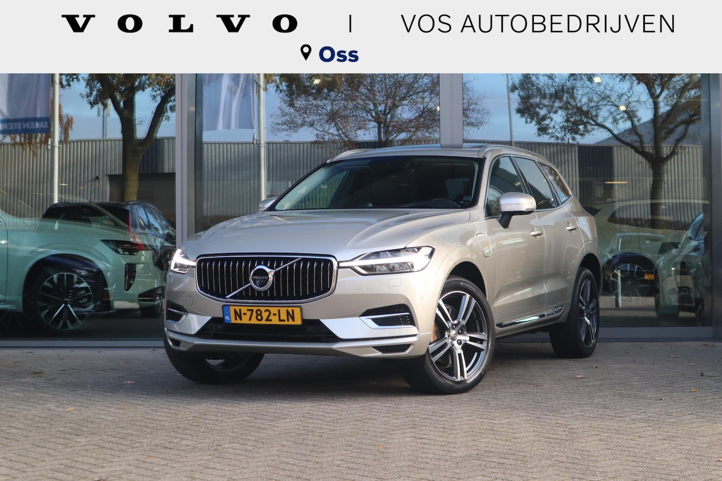 Volvo XC60 - 2.0 T8 Twin Engine AWD Inscription | Bowers & Wilkins Audiosysteem| Luchtvering| Geventile - AutoWereld.nl