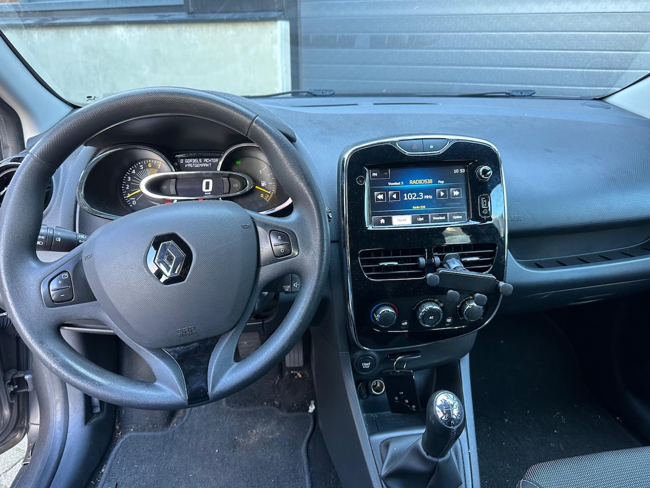 Renault Clio - 0.9 TCe Expression 0.9 TCe Expression - AutoWereld.nl