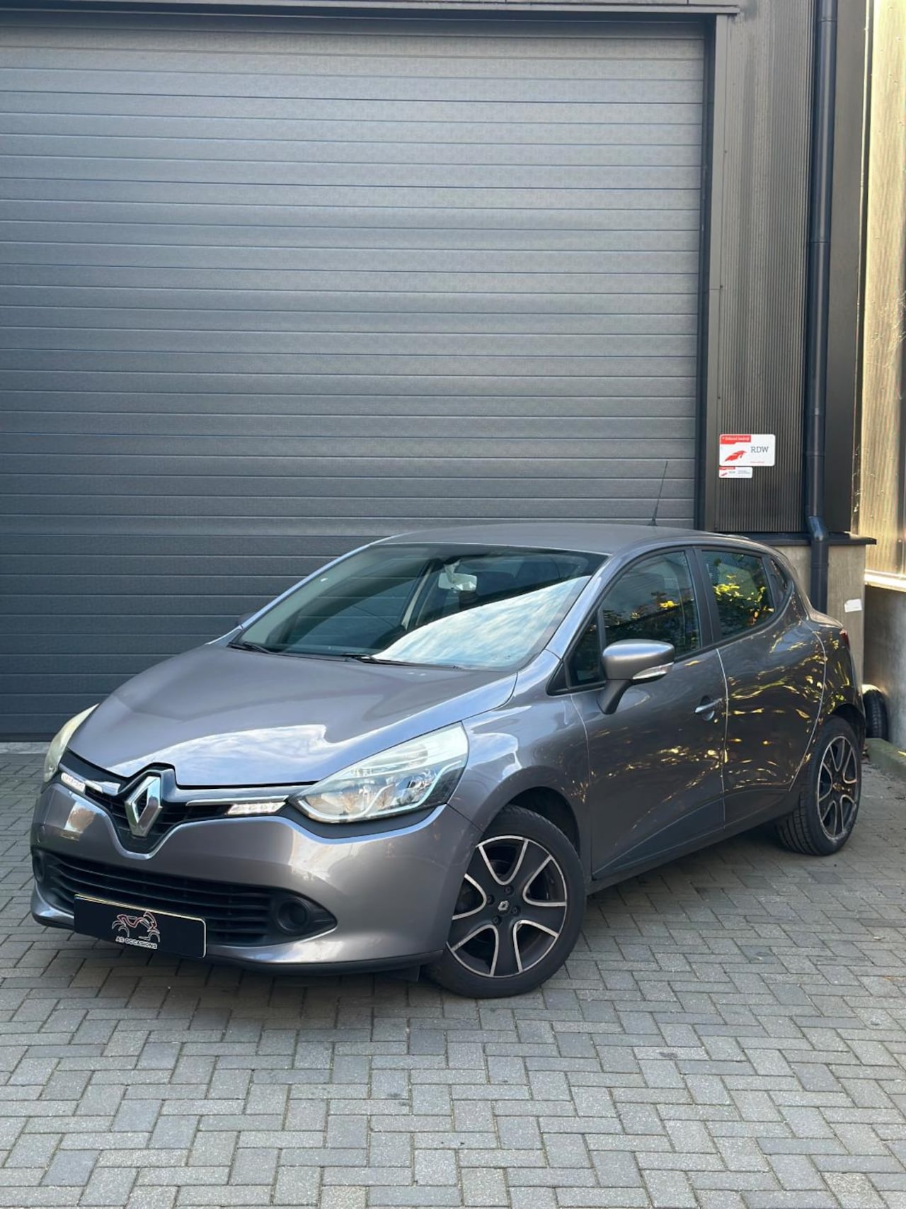Renault Clio - 0.9 TCe Expression 0.9 TCe Expression - AutoWereld.nl