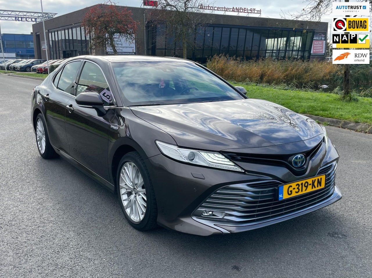 Toyota Camry - 2.5 Hybrid Business Intro 2.5 Hybrid Business Intro, Aut, 1e eig, Geen import, Nap, Volledig oh! - AutoWereld.nl