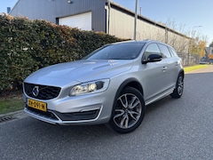 Volvo V60 Cross Country - 2.0 D4 Polar+ / AUTOMAAT / LEER / MEMORY / SCHUIFDAK / NAVI