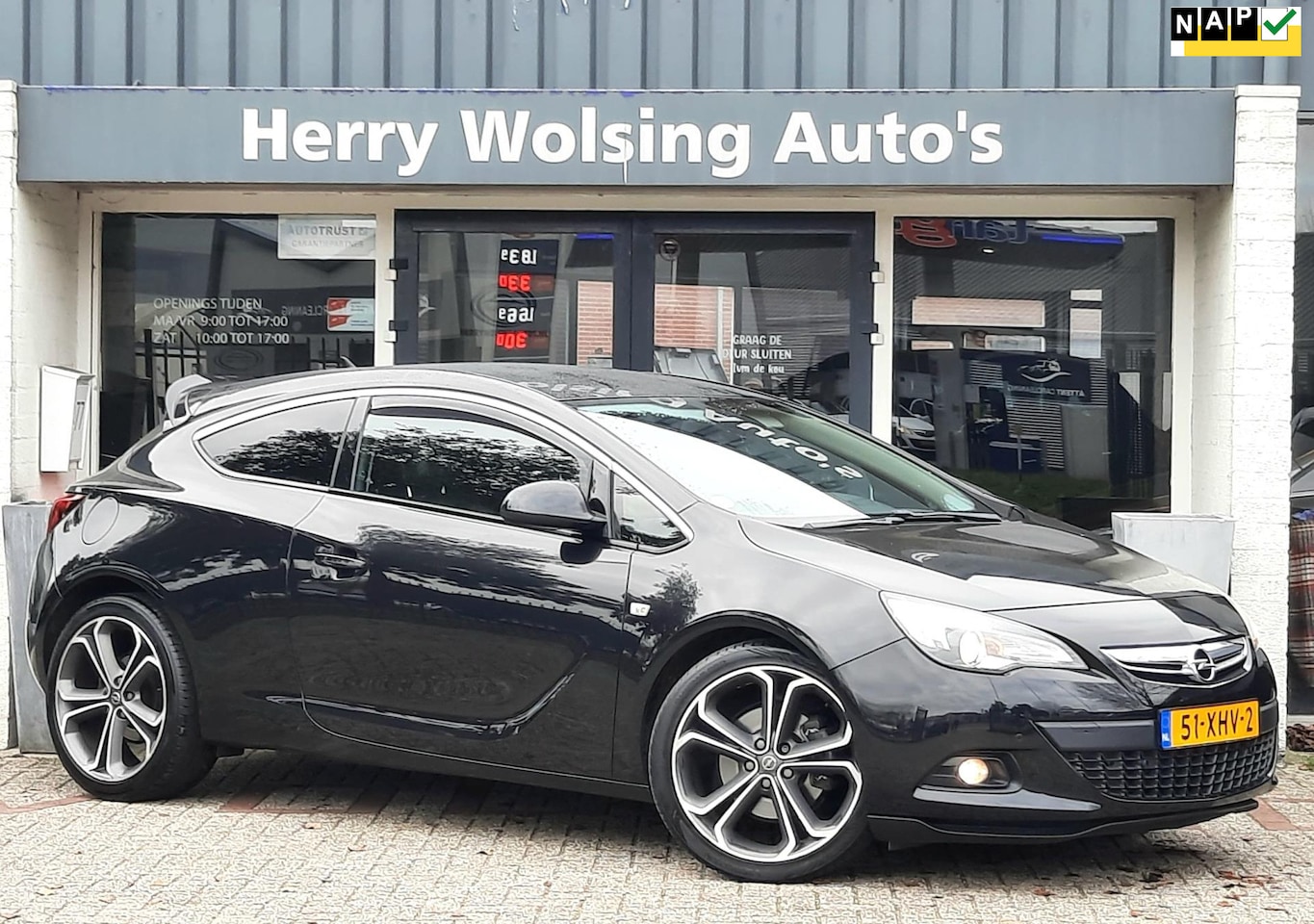 Opel Astra GTC - 1.4 Turbo Sport 140 PK Leder Navi Pdc - AutoWereld.nl